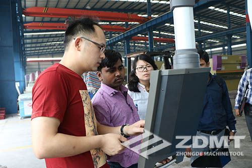 折弯机出口印度市场-江南网页版官网 - 江南(中国)体育公司
